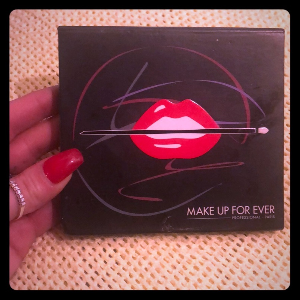 MAKE UP FOR EVER PALETTE 9 Artist Show